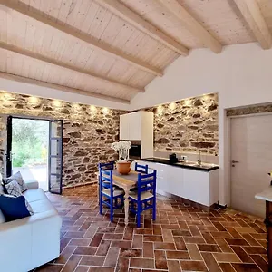 Stazzo San Teodoro La Quercia Piscina Condivisa Apartment
